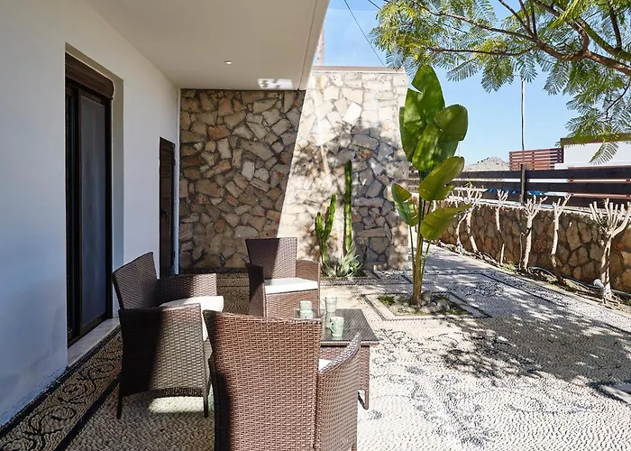 Tamara Vlicha (Rhodes)